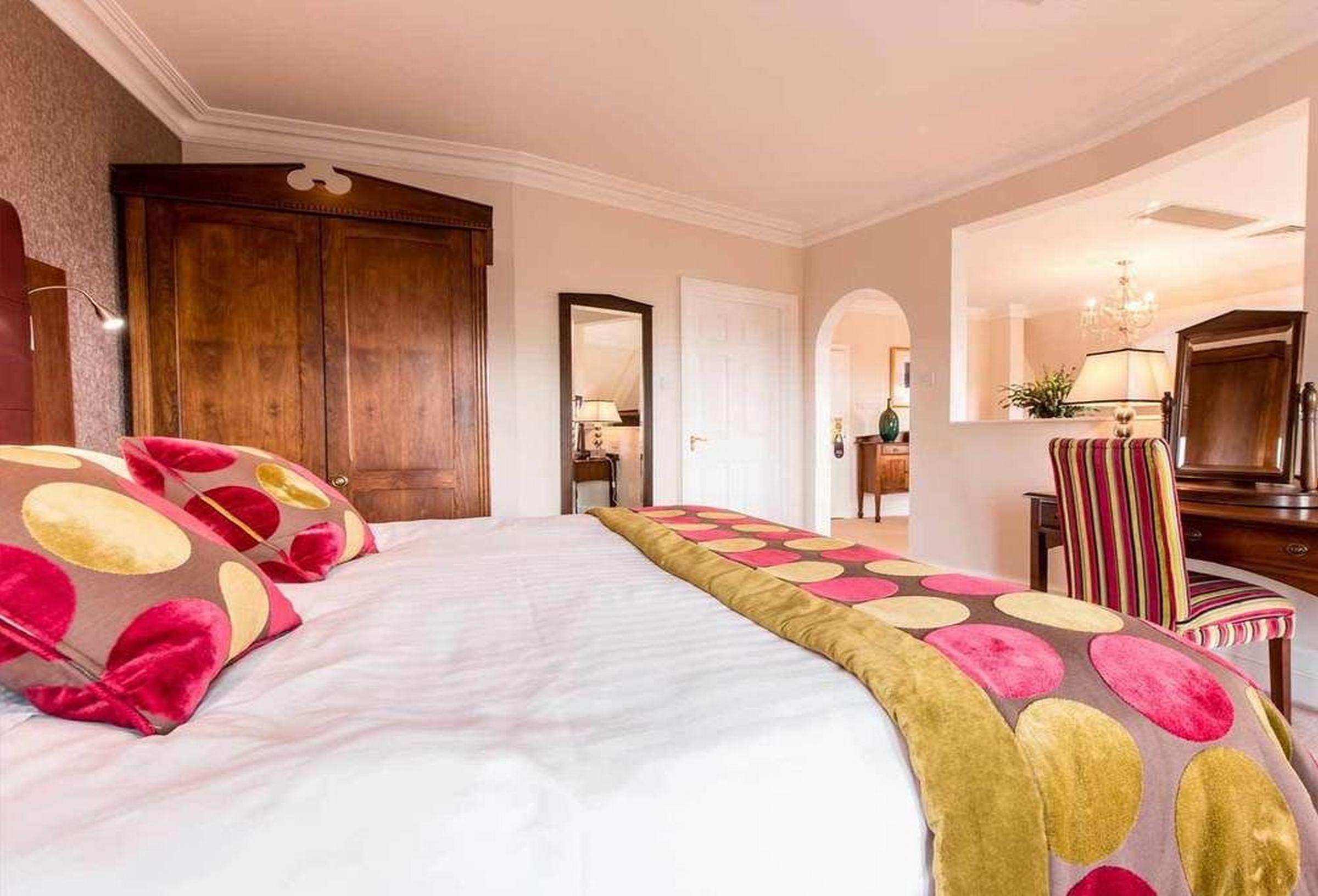 The Culloden Estate And Spa Holywood  Exterior photo A bedroom at the hotel